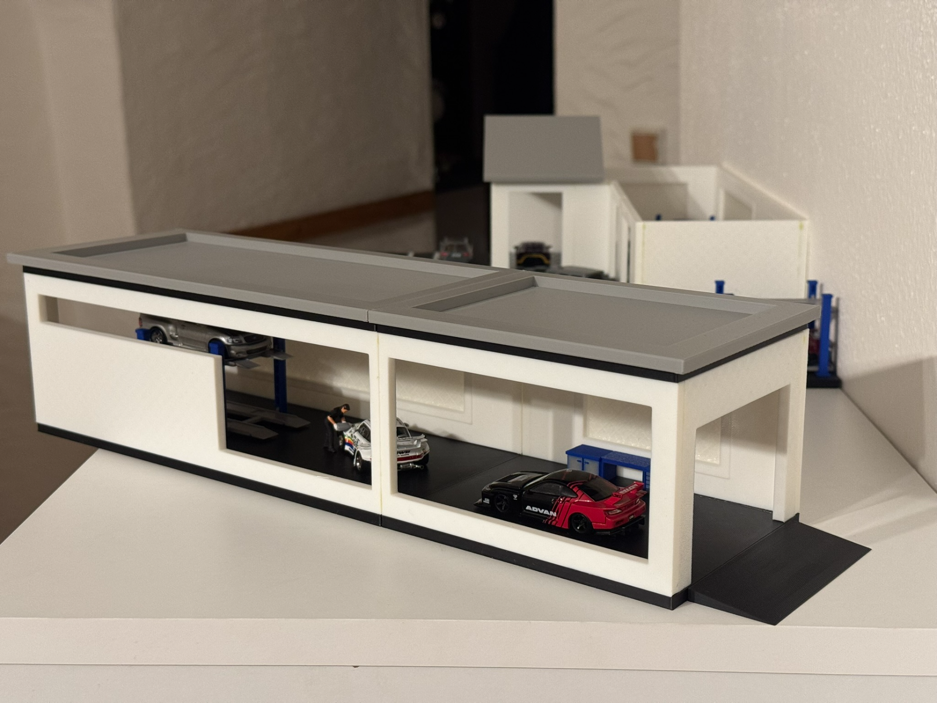 1/64 upper another floor for garage repair shop