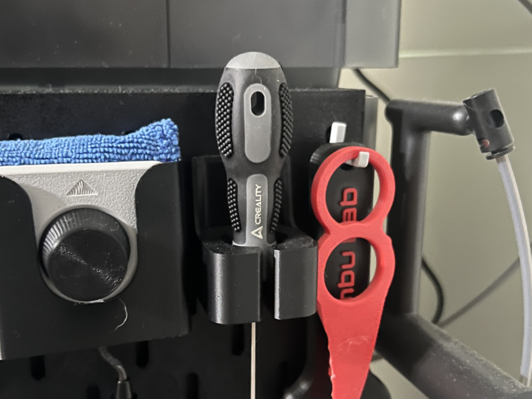 Skadis Nozzle Cleaner Tool Holder (tweaked)