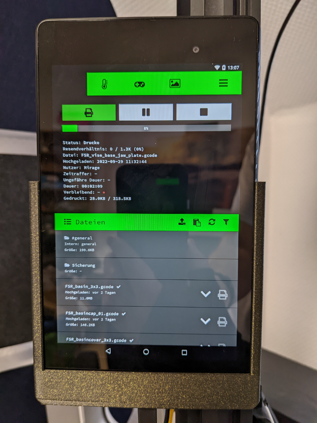 Nexus 7 (2013) Mount for extrusion