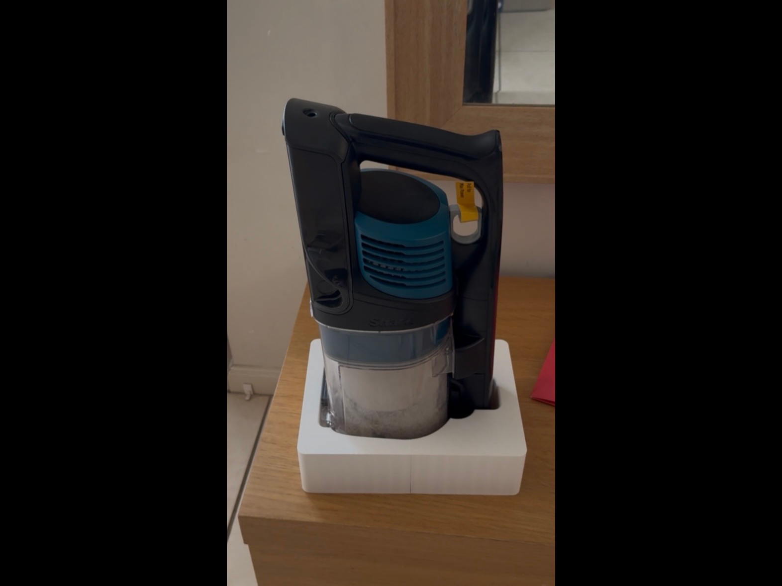 Shark cordless vacuum holder (IZ102)
