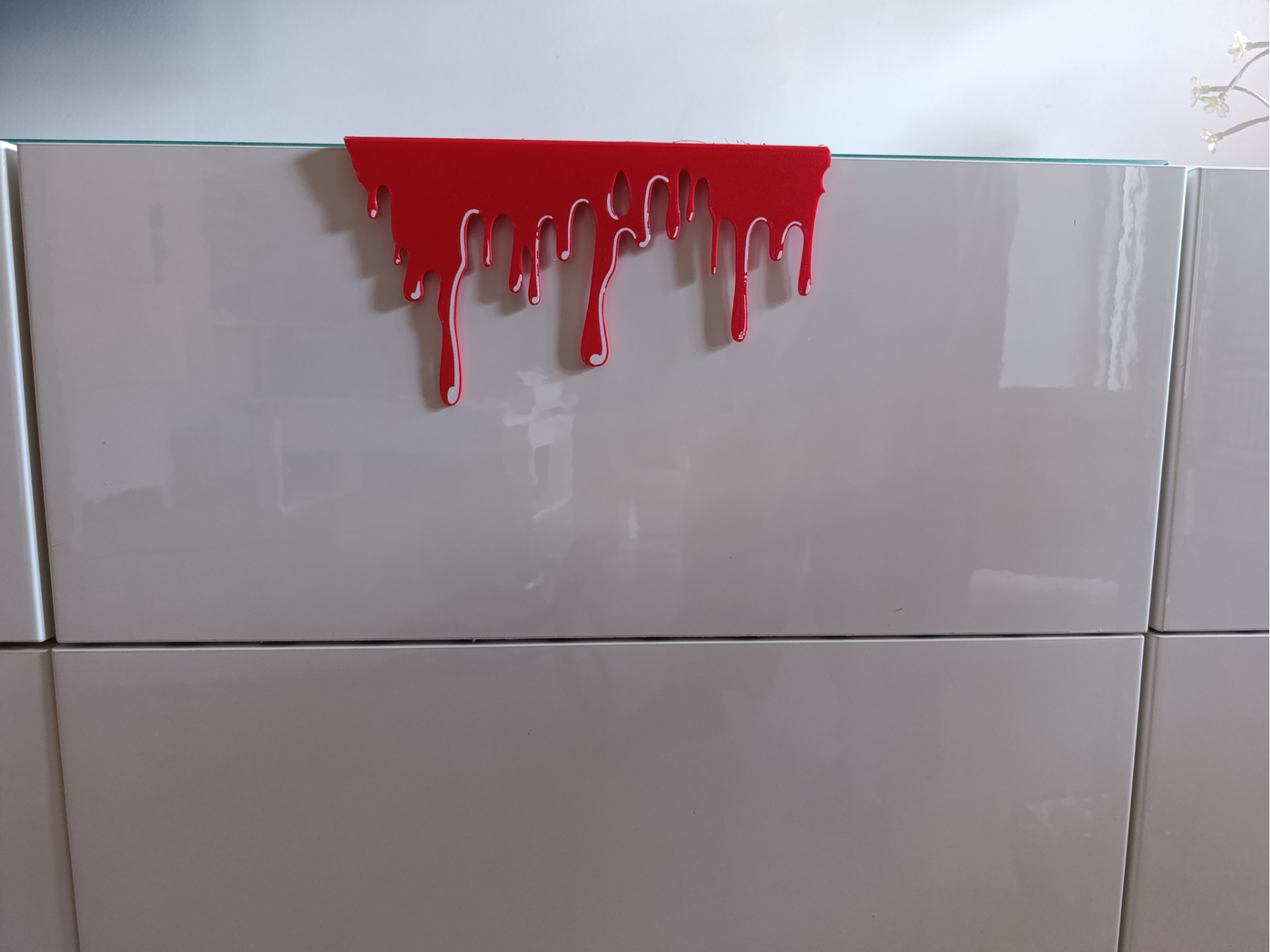 Sangre goteando para puertas BESTA de IKEA