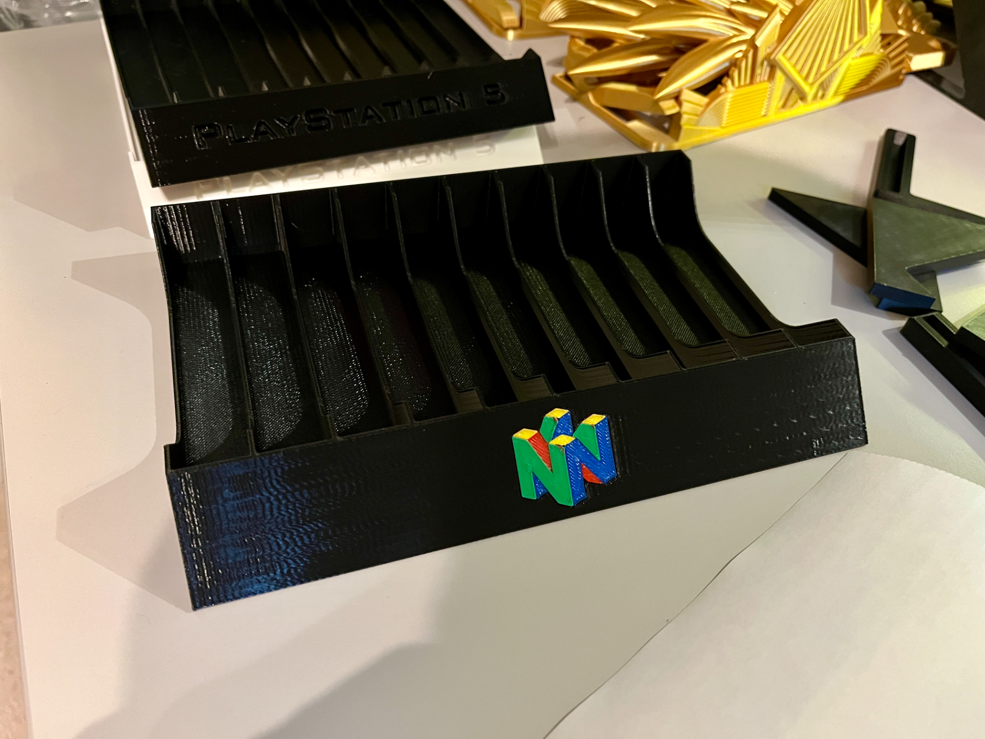 Games stand holder for Nintendo64 cartridges
