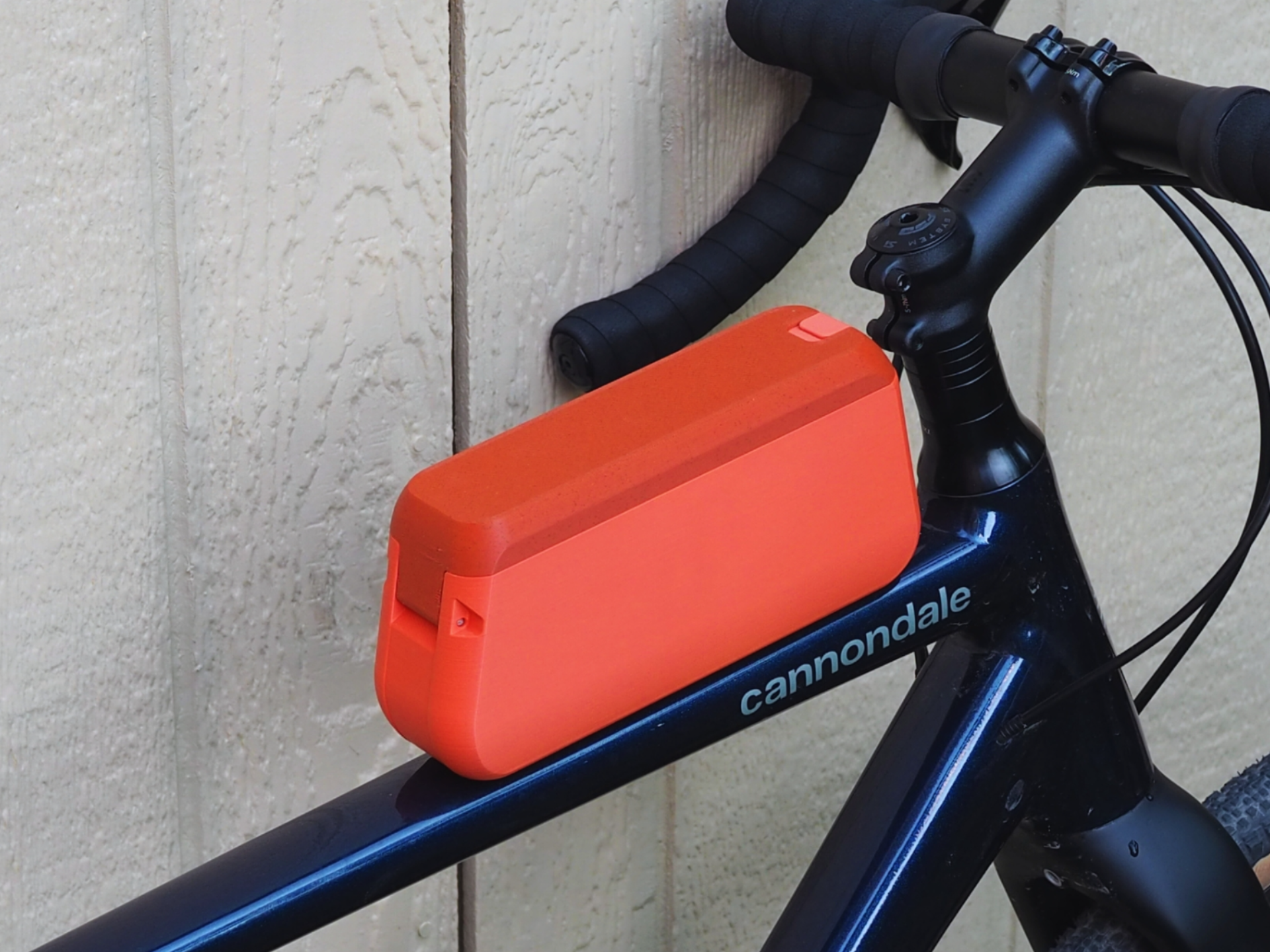 Slim Bike Frame Case with hidden AirTag