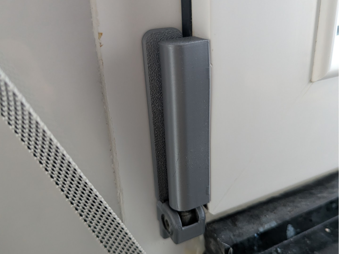 Bottom hinge cover for VHS brand PVC windows
