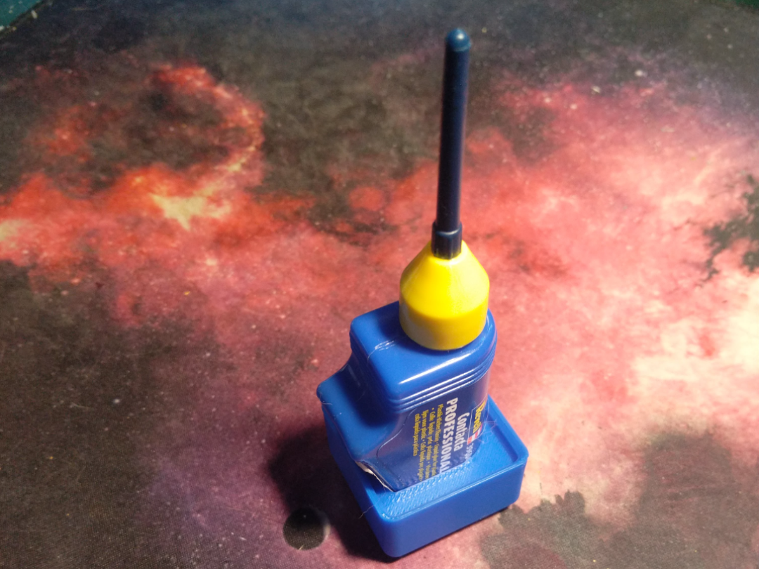 Gridfinity container for Revell plastic cement