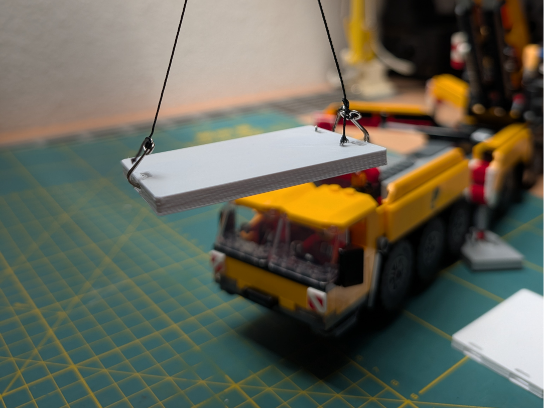1:45 Scale Road Panel (IZD 300/200/22 JP - 20t)