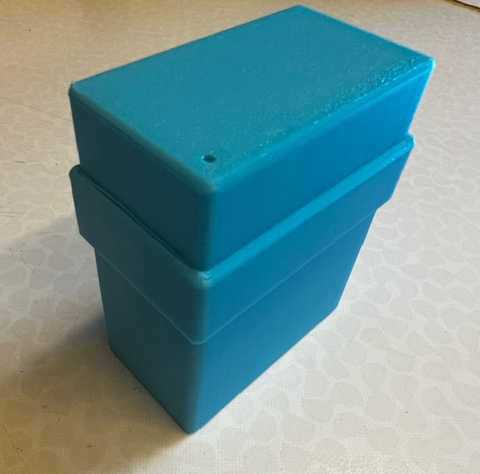 M*rlb*ro 40s from spain box/enclosure.