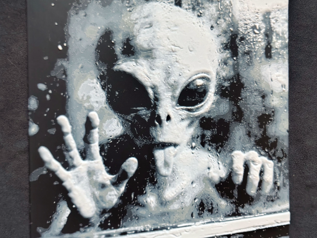 ExtraTerrestrial V. HueForge