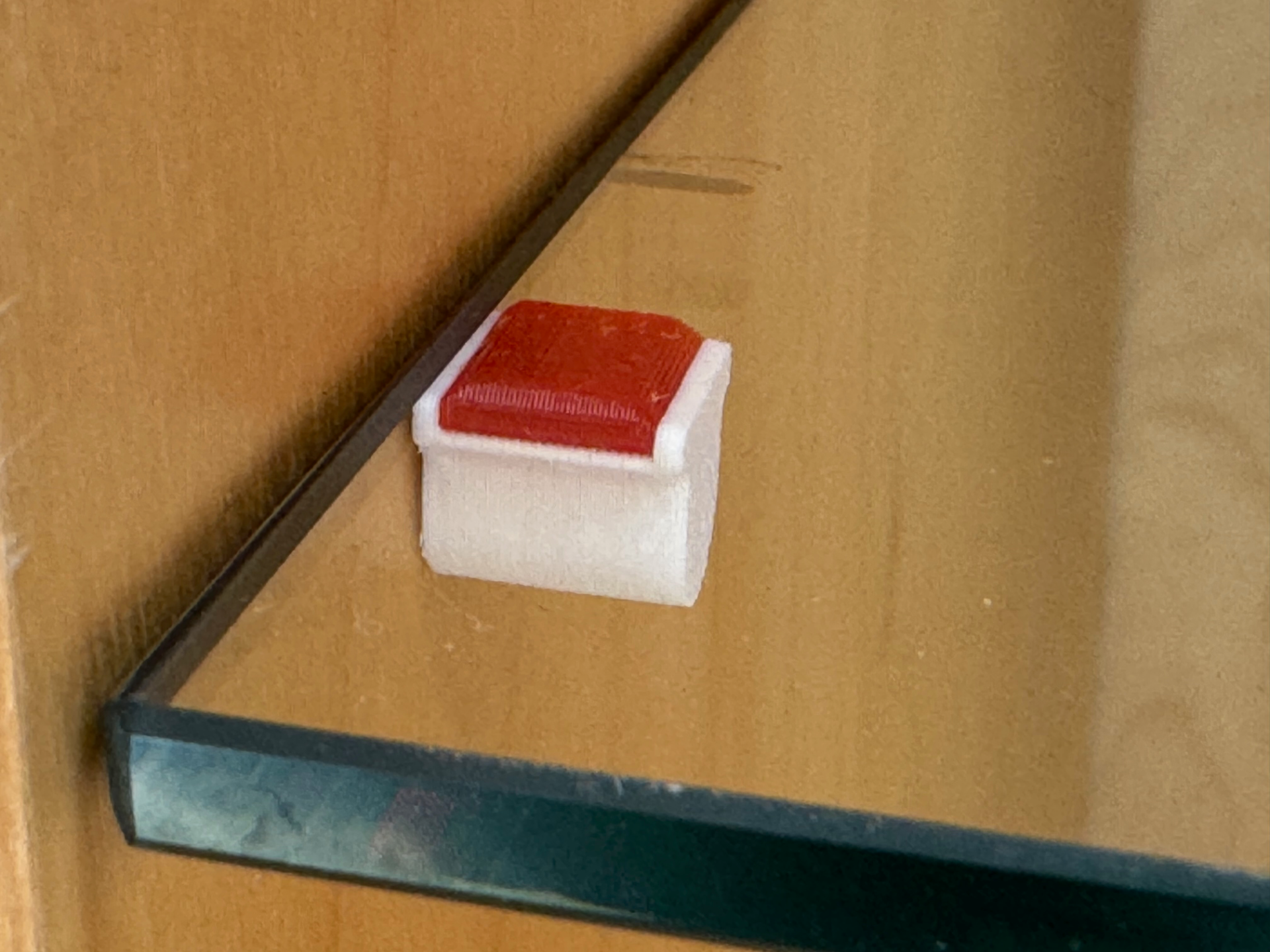 Multi Material Glass Shelf Support