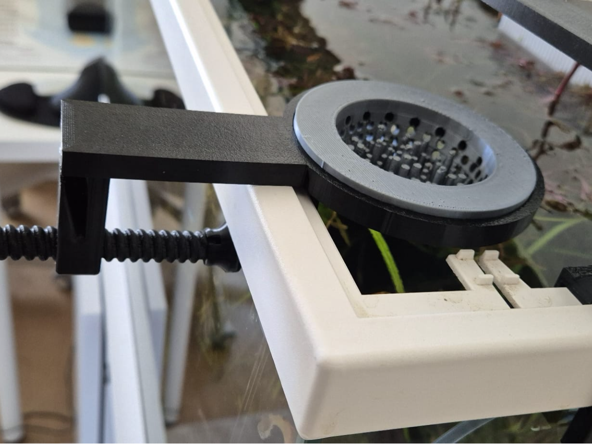 Water Diffuser for aquarium refill.
