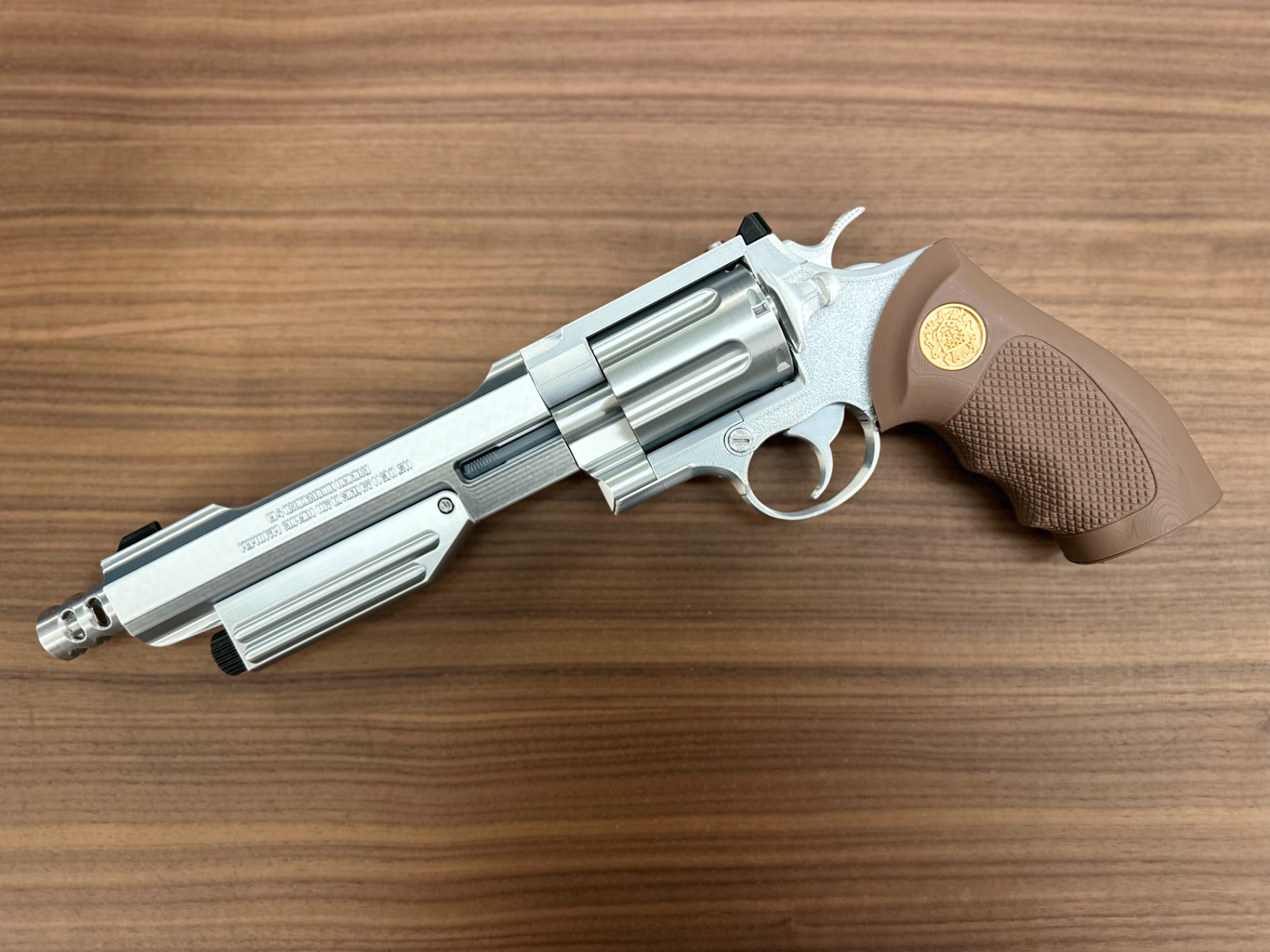 Resident Evil 4 Handcannon - Full Assembly Kit