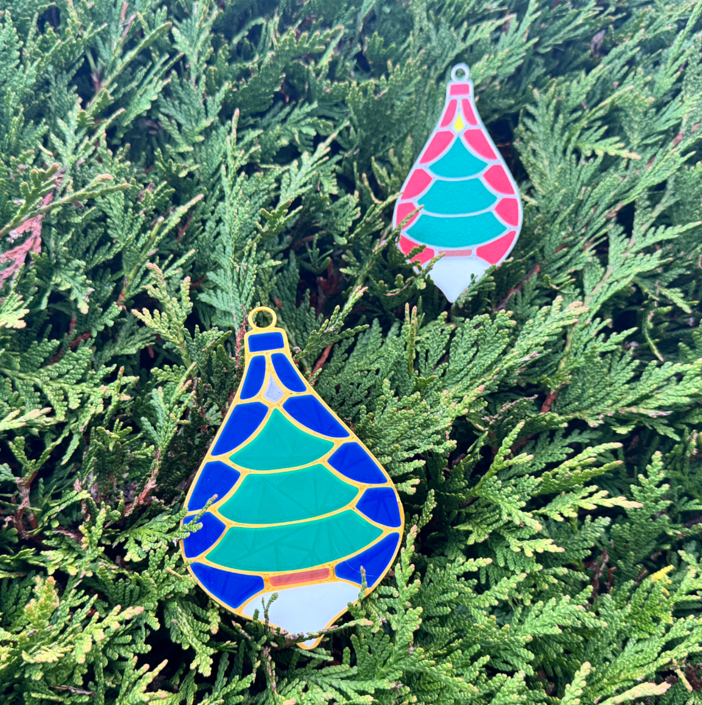 Christmas Tree Ornaments Stained Glass Stye