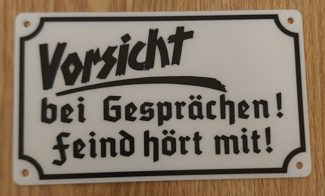 Vorsicht - Feind hört mit !