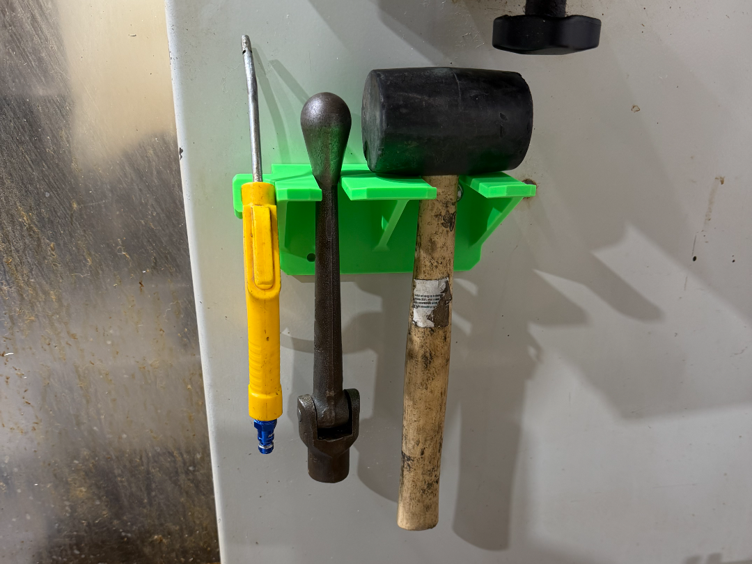 HAMMER-AIR GUN-VISE HANDLE MOUNT FOR CNC