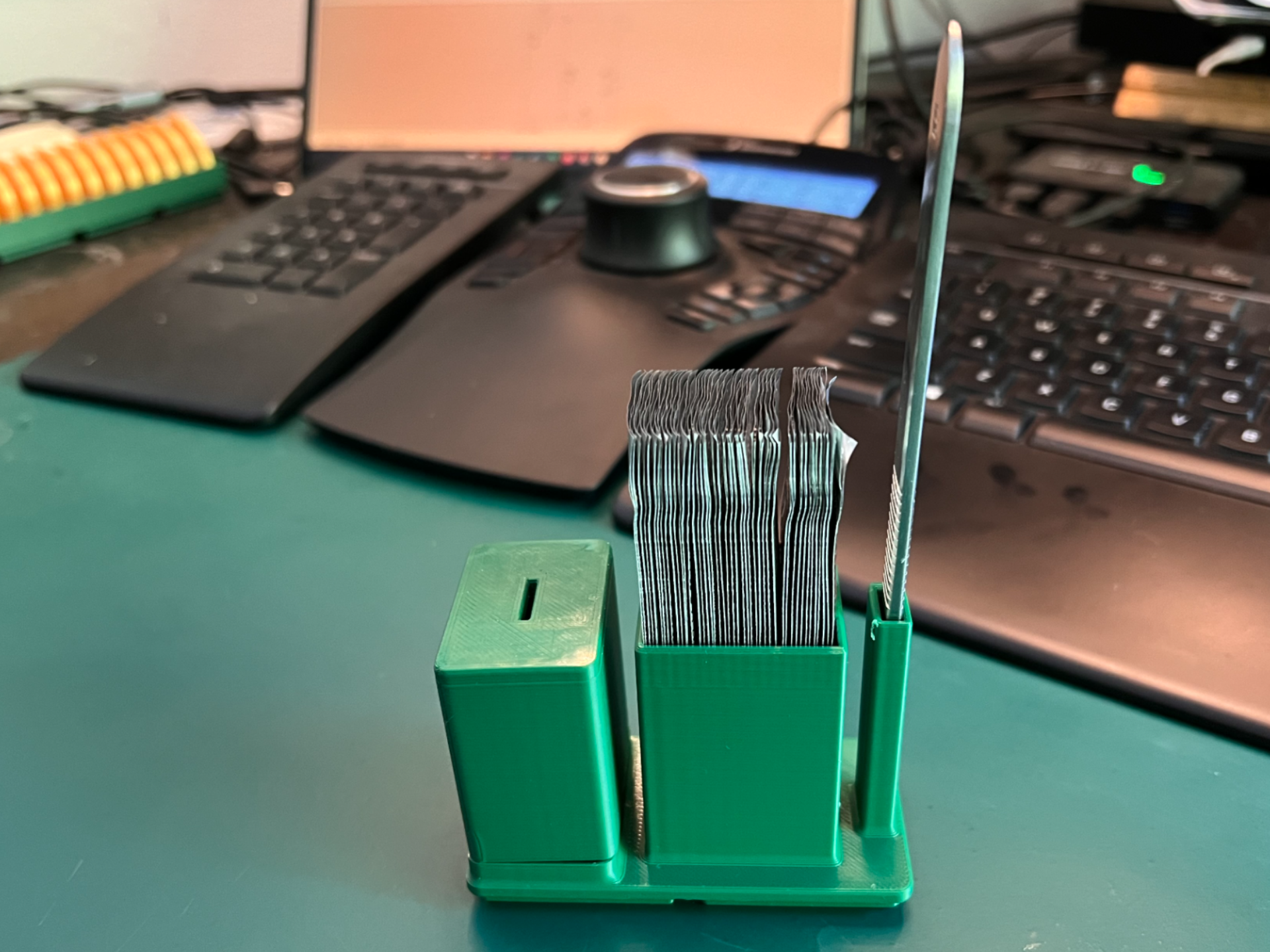 Gridfinity #3 Scalpel w/ Disposable Sharps Bin