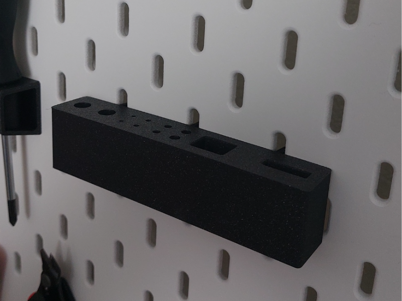 SKADIS_Holder for 3d printer accesories