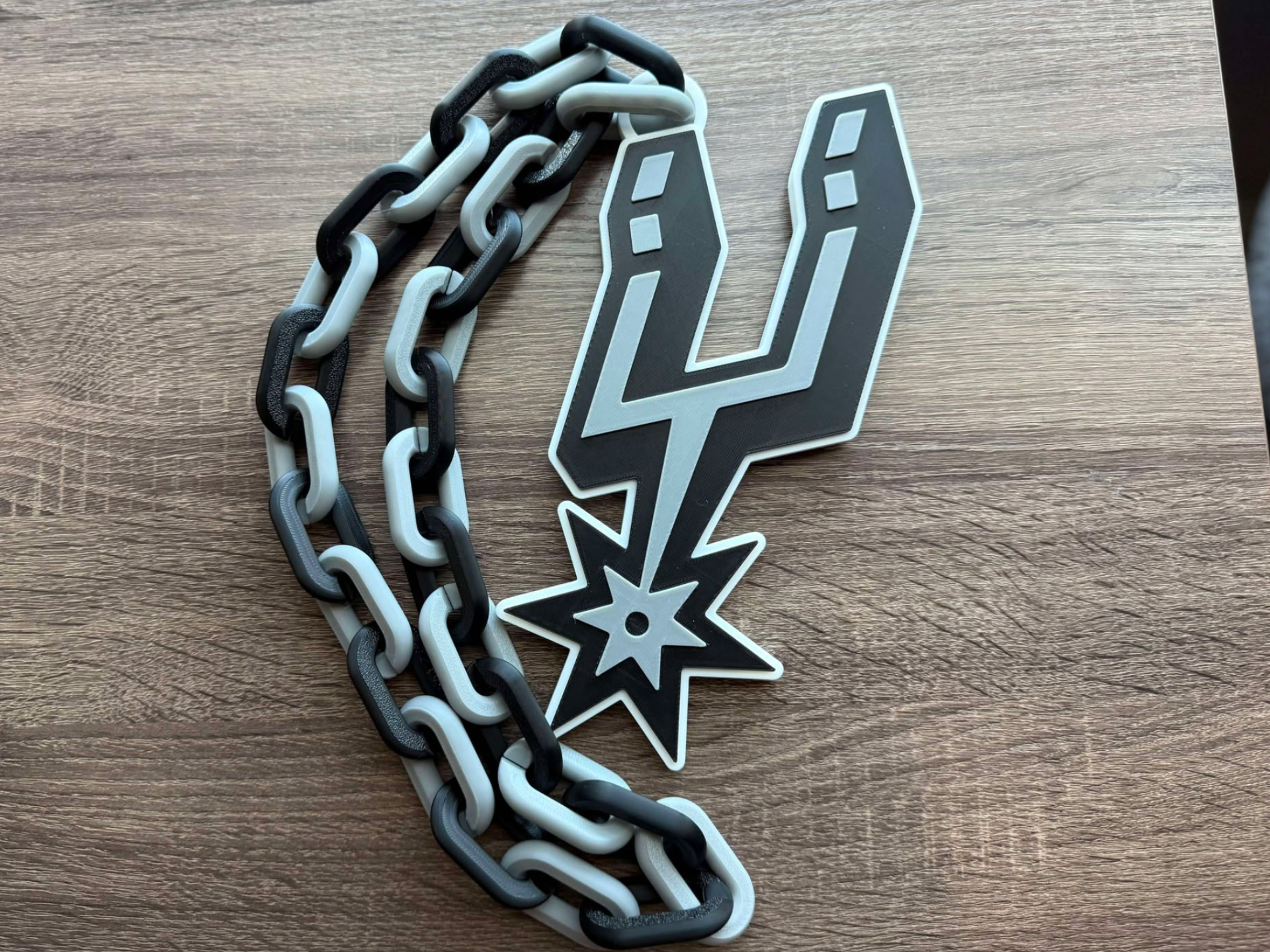 San Antonio Spurs Oversized Necklace, Pendant