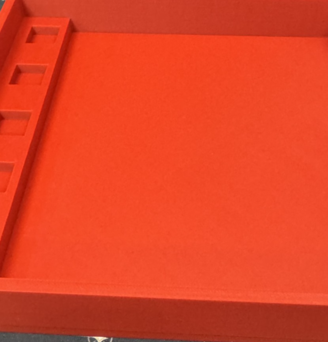 yahtzee tray with dice holder