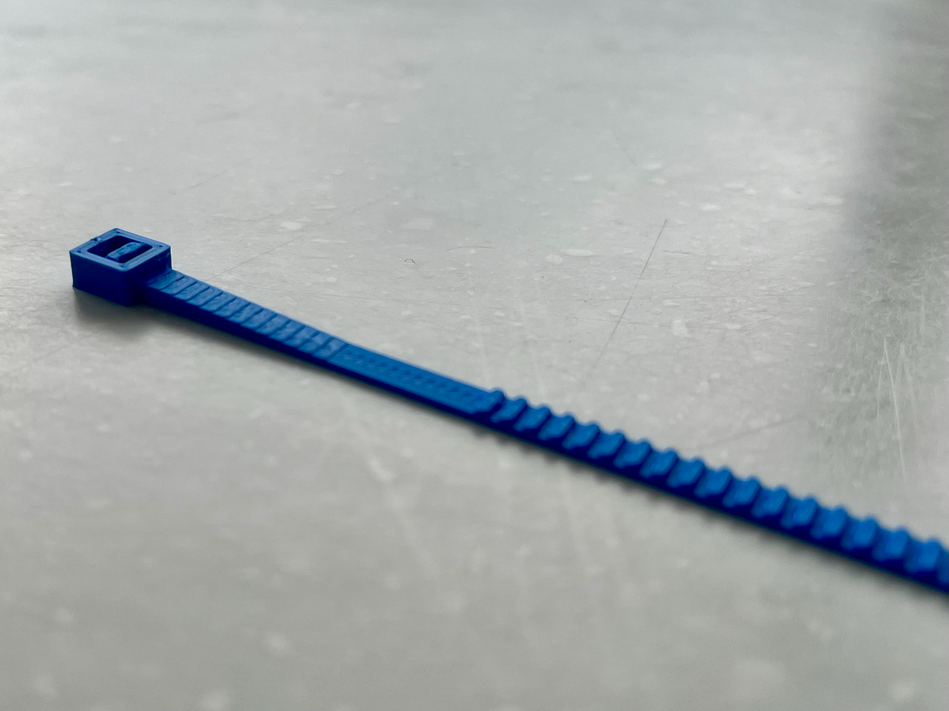 CABLE TIE