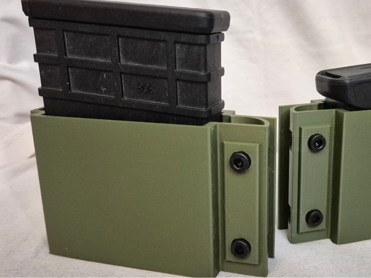AICS magazine pouch