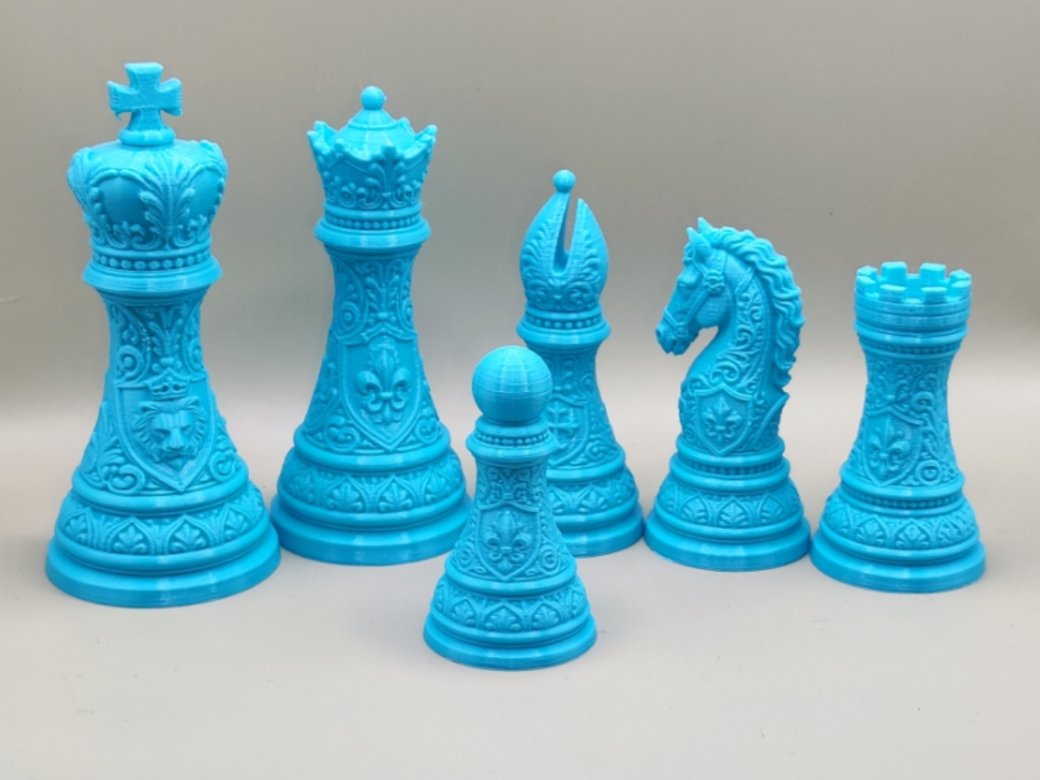 Monarchy Luxe Ornament  Chess Set