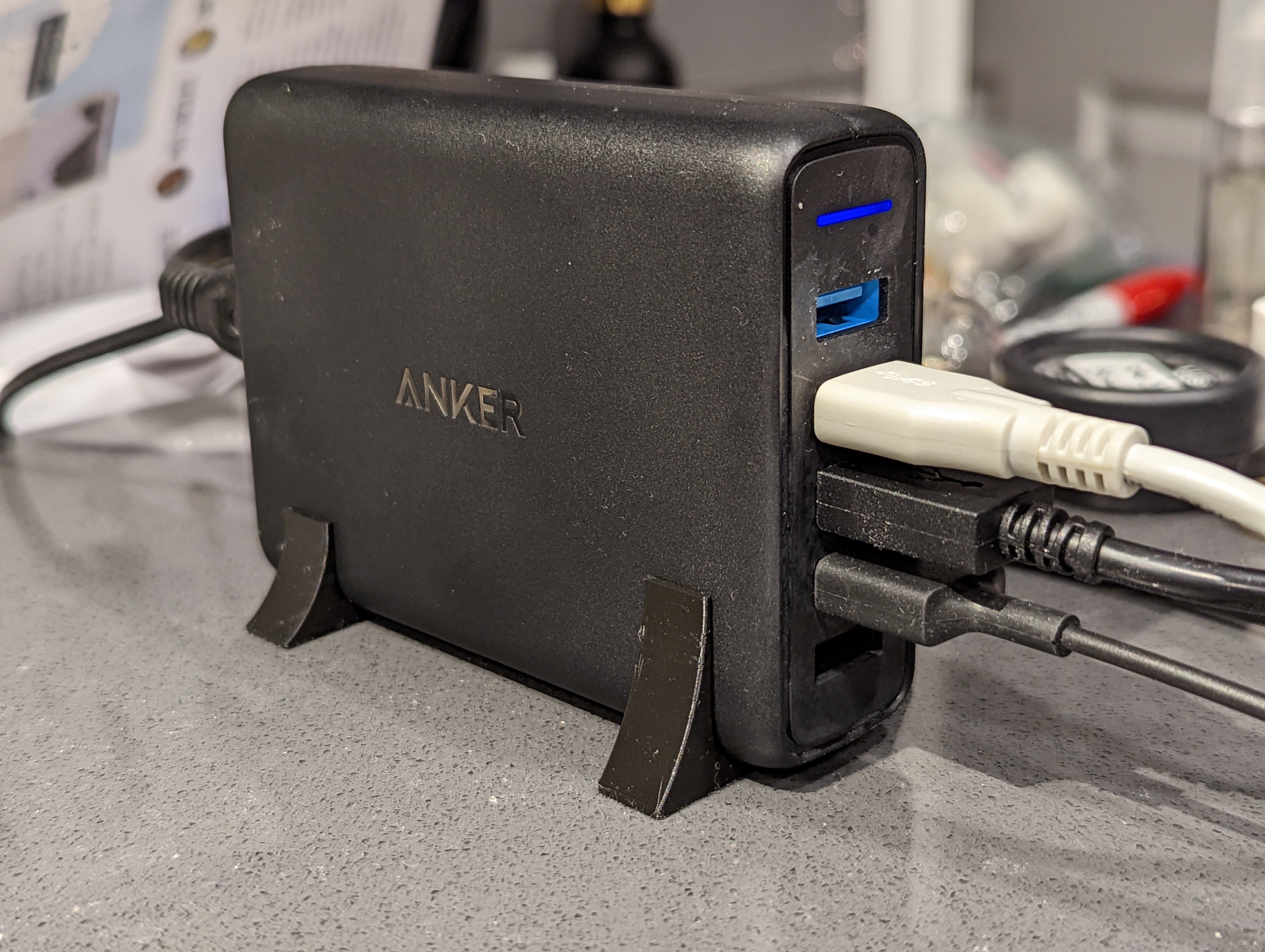 Anker Powerport Speed 5 Vertical Stand