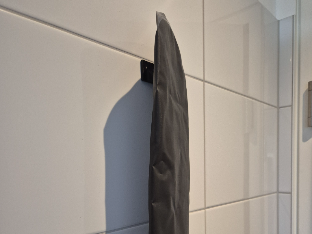 Halterung zum Trocknen von Wassersäcken (zB. EVOC)
