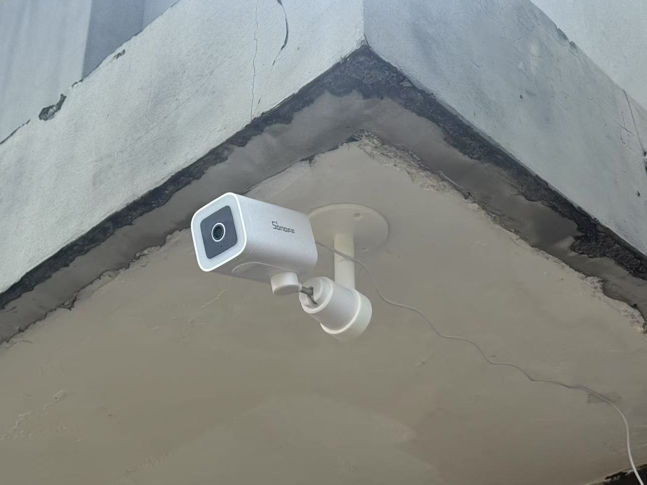 Overhead Mount Adapter for SONOFF B1P Camera