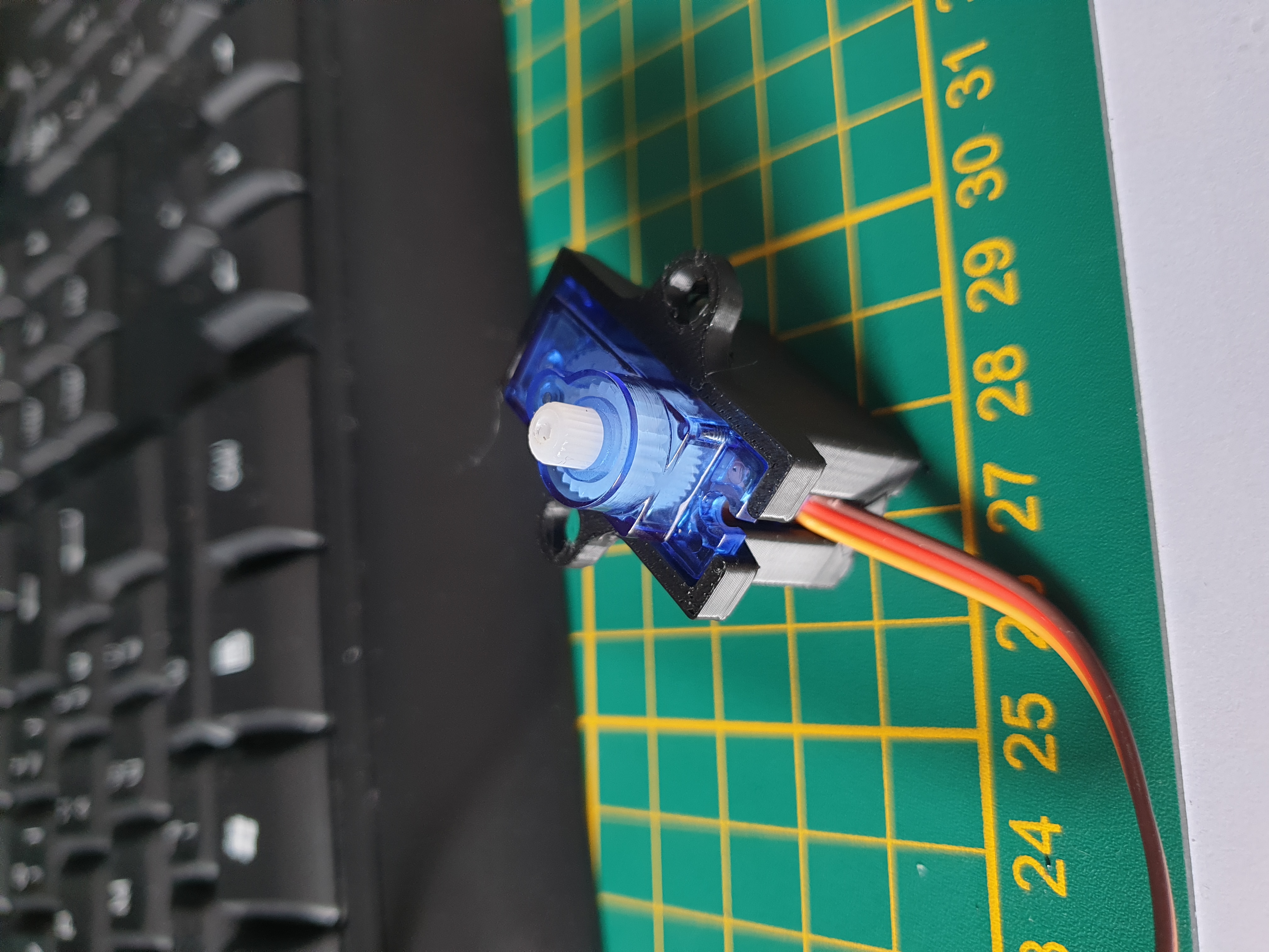 SG90 servomoteur fixation - servo mount