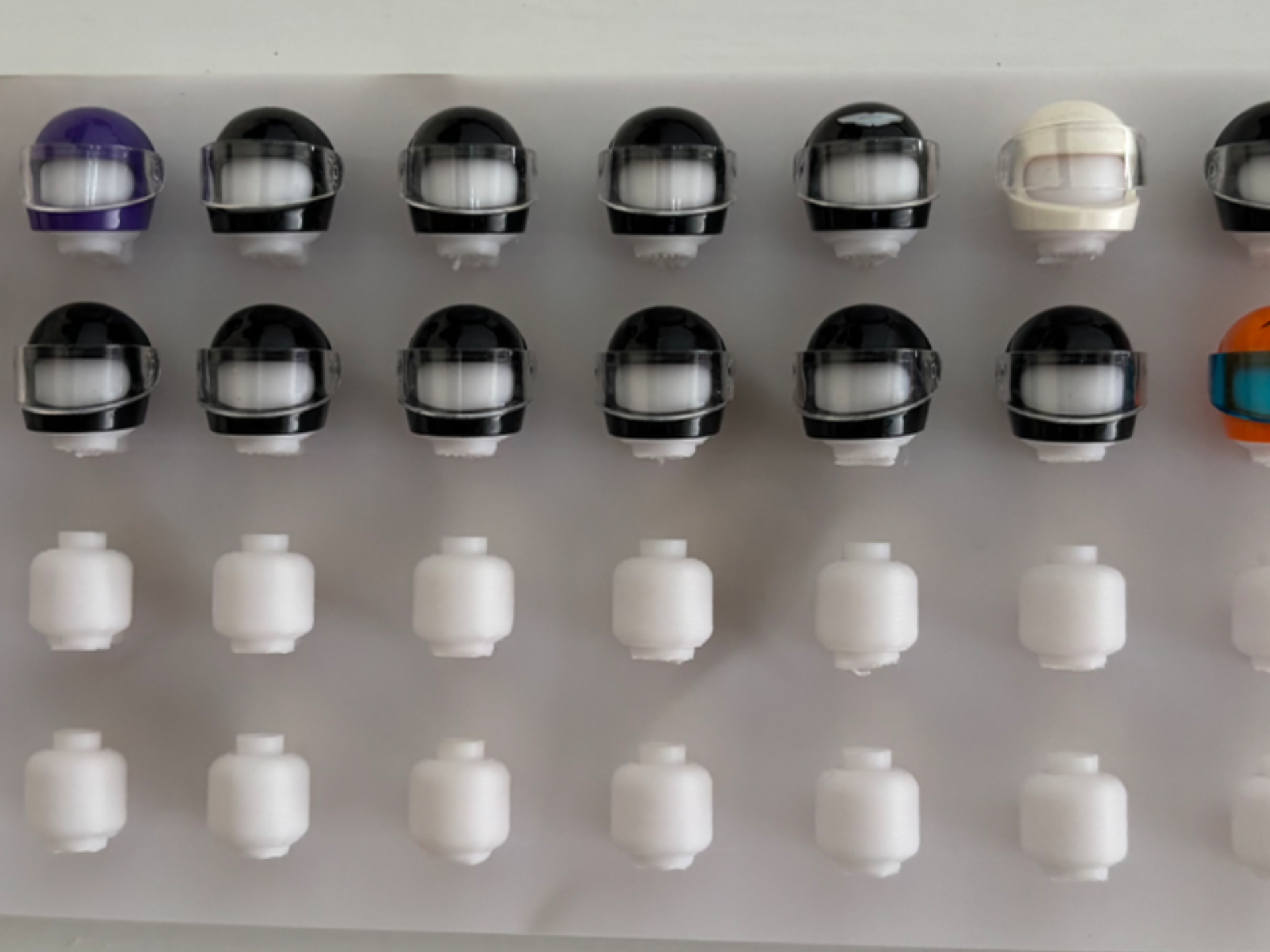 Mini Fig Helmet Display