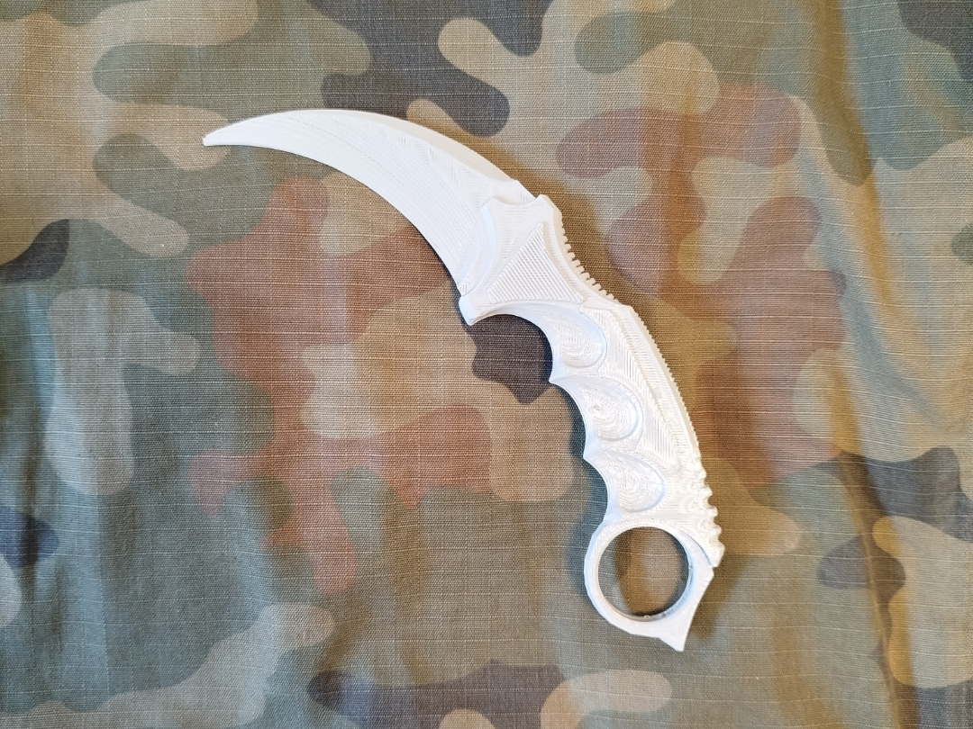 Karambit Knife - COUNTER STRIKE 2