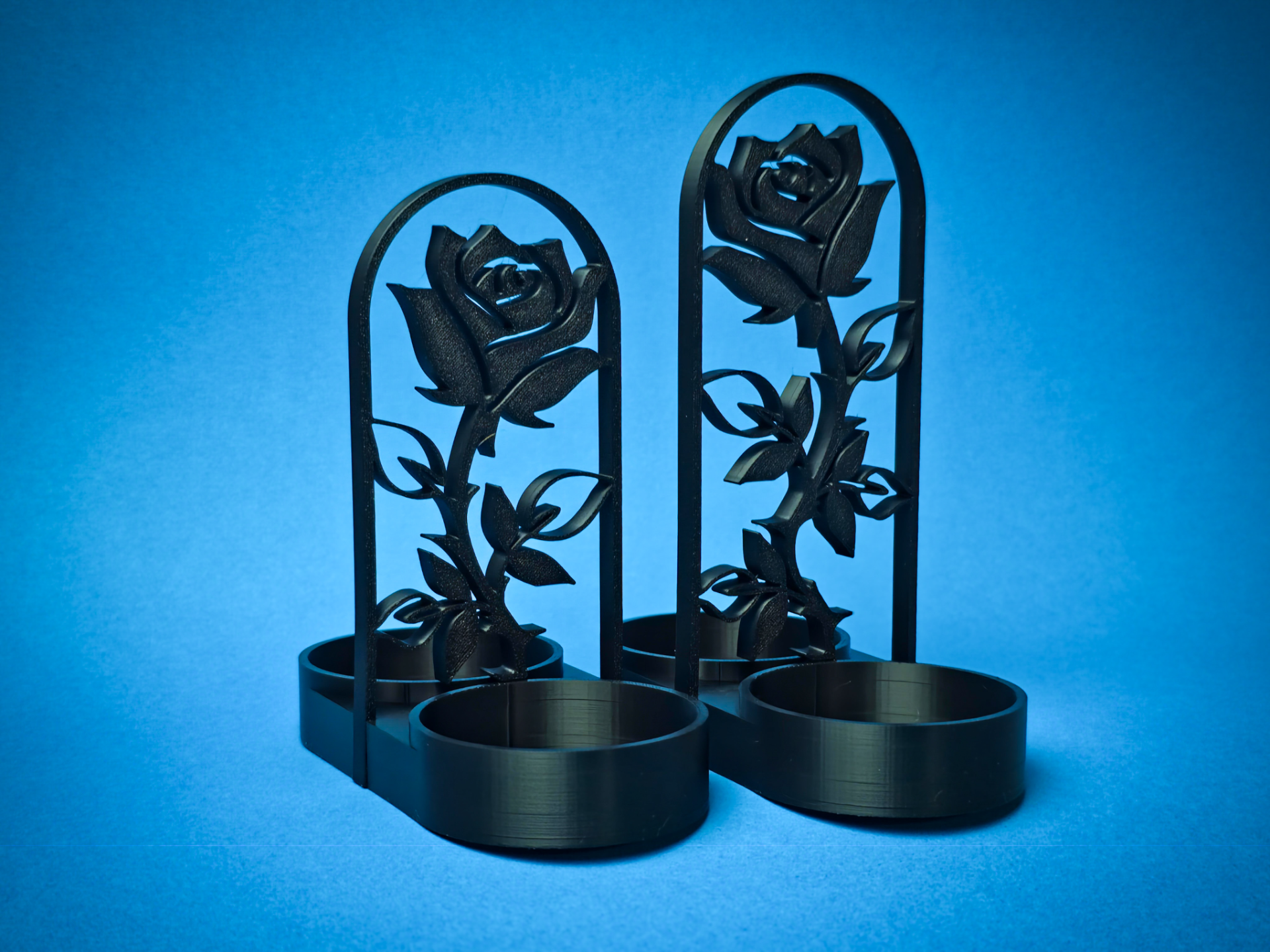 Rose salt and pepper holder