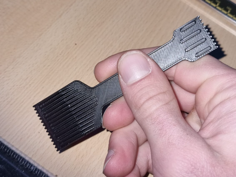 Glue spreader