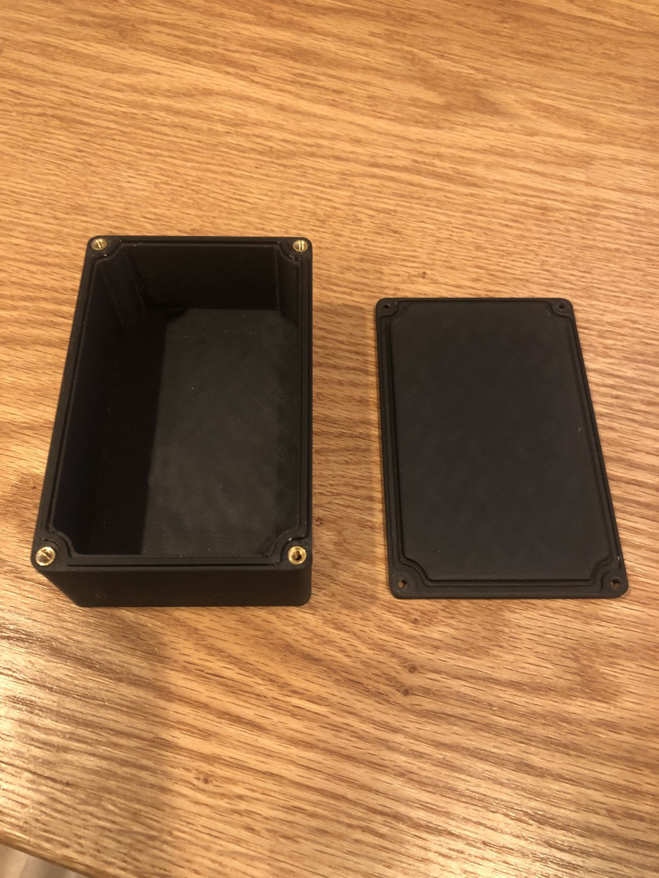 Box with Gasket