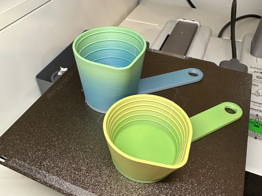 2 graduated scoops - 50/100 ml