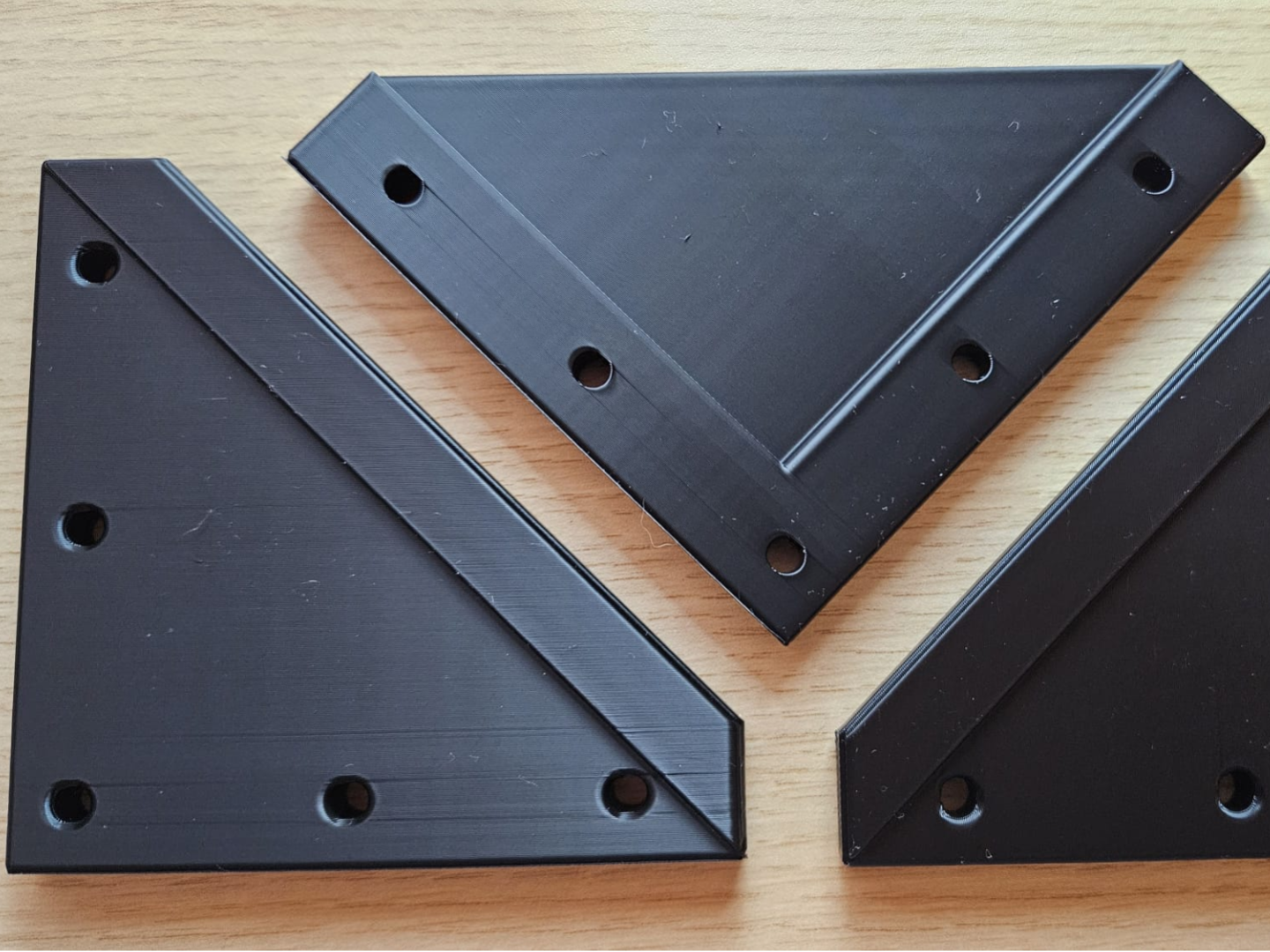 90 degree corner stiffner for PAL furniture