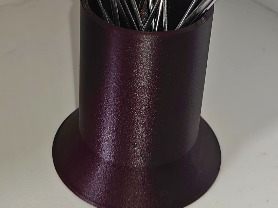 Tip resistant cocktail pick holder