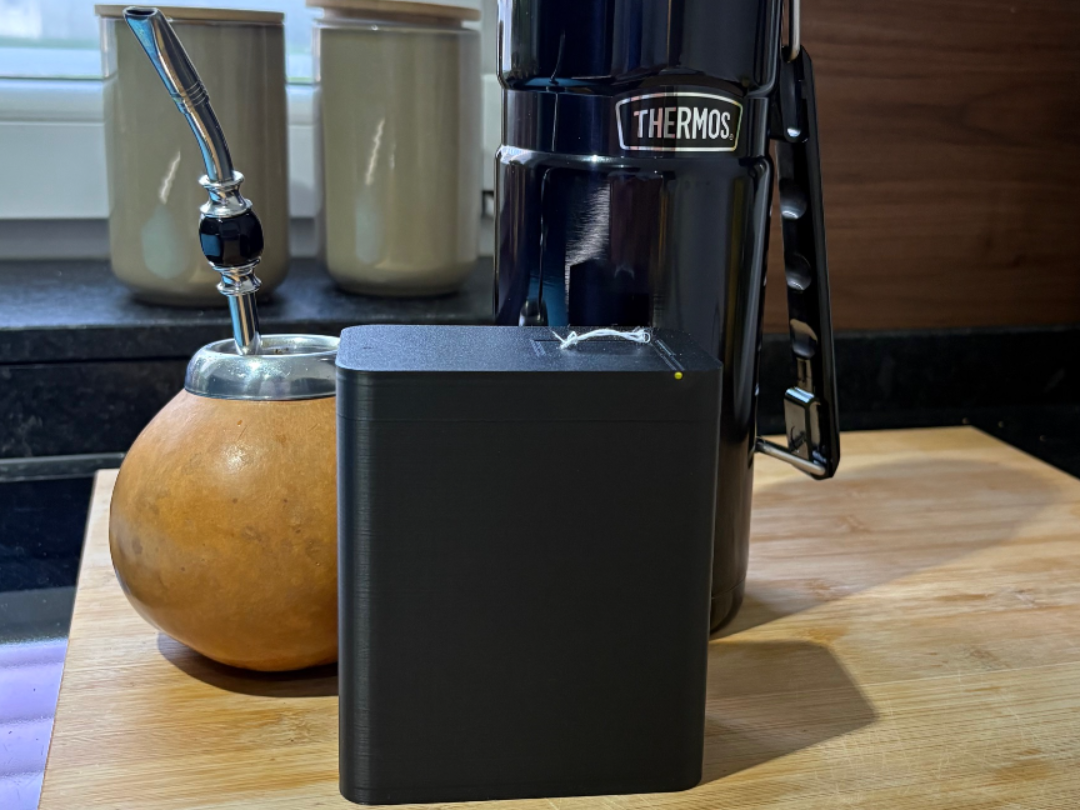Yerba mate porta mate portable can