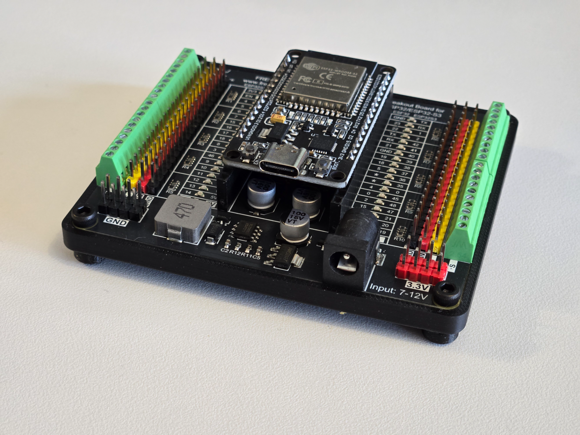 ESP32 FREENOVE Breakout Board Holder