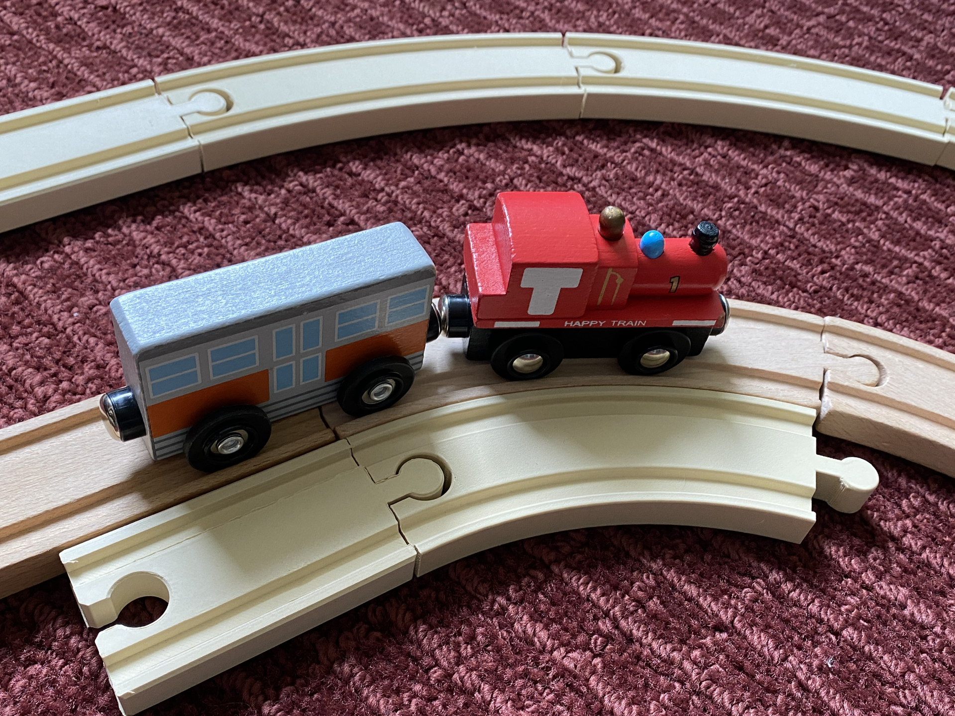 Oddly Sized curved train tracks - IKEA, BRIO, ETC