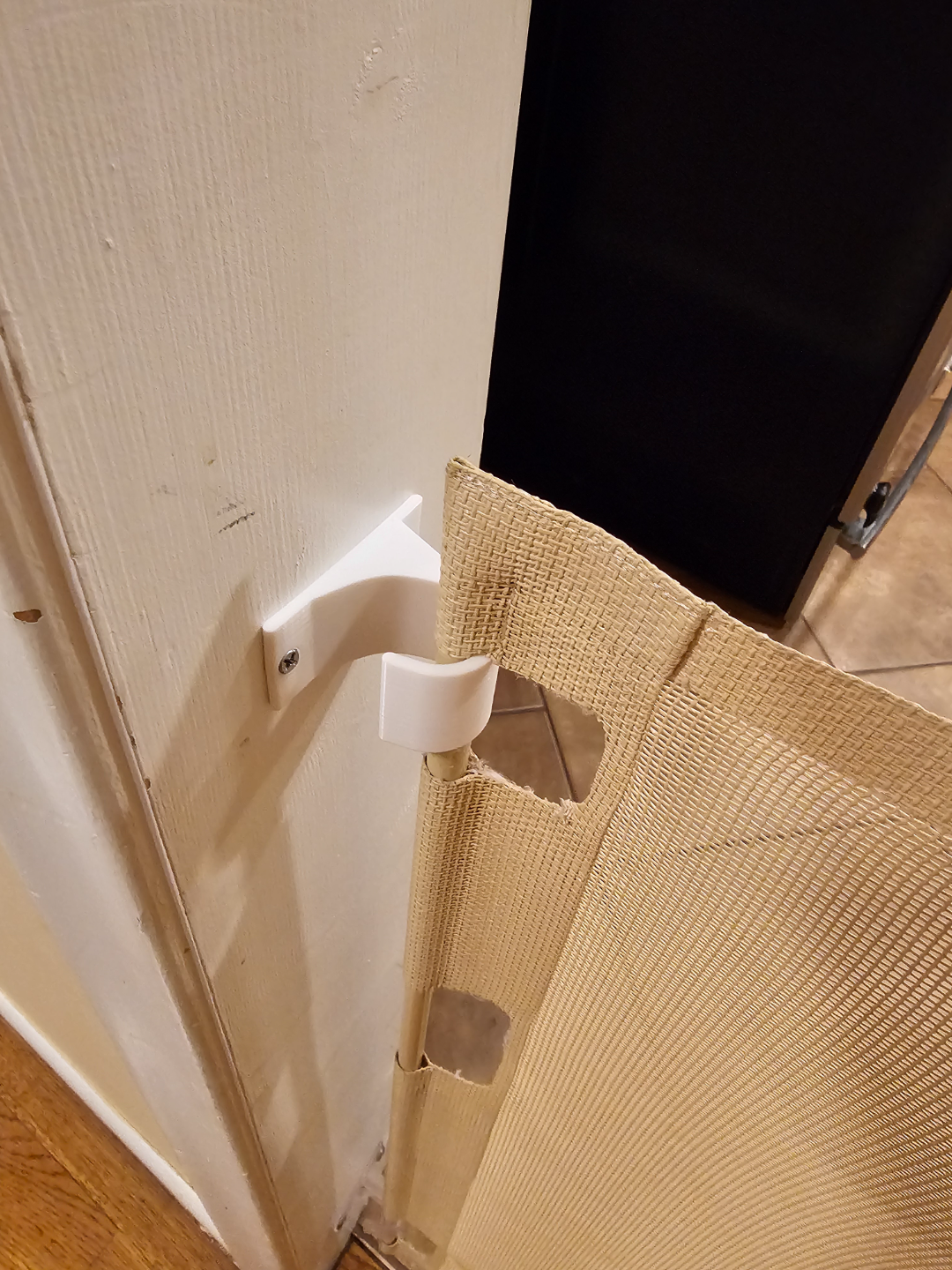 Retractable child gate hook extra/replacement