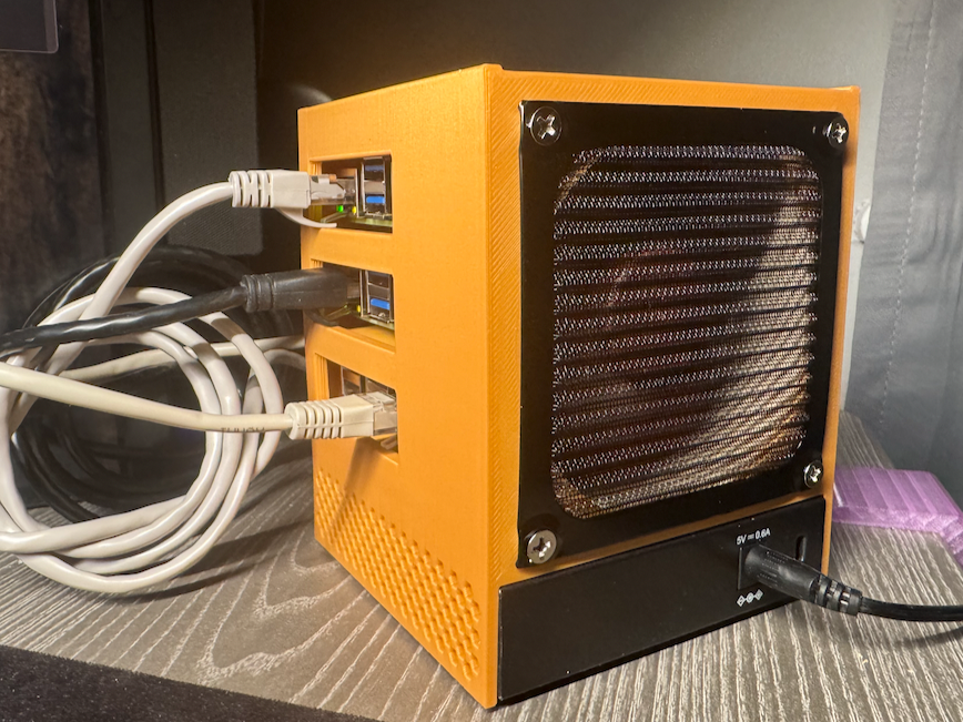 ULTIMATE TINY Raspberry Pi 4/5 Server RACK Cluster