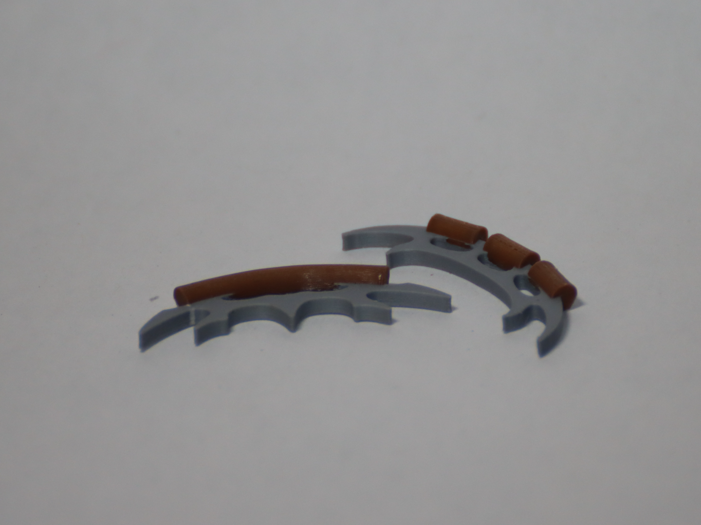 Bat'leth for "brick" minifigures