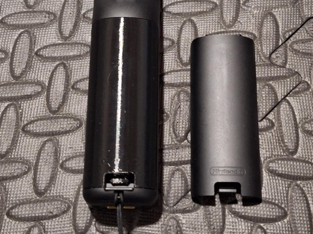 Nintendo Wii Remote Battery Cover