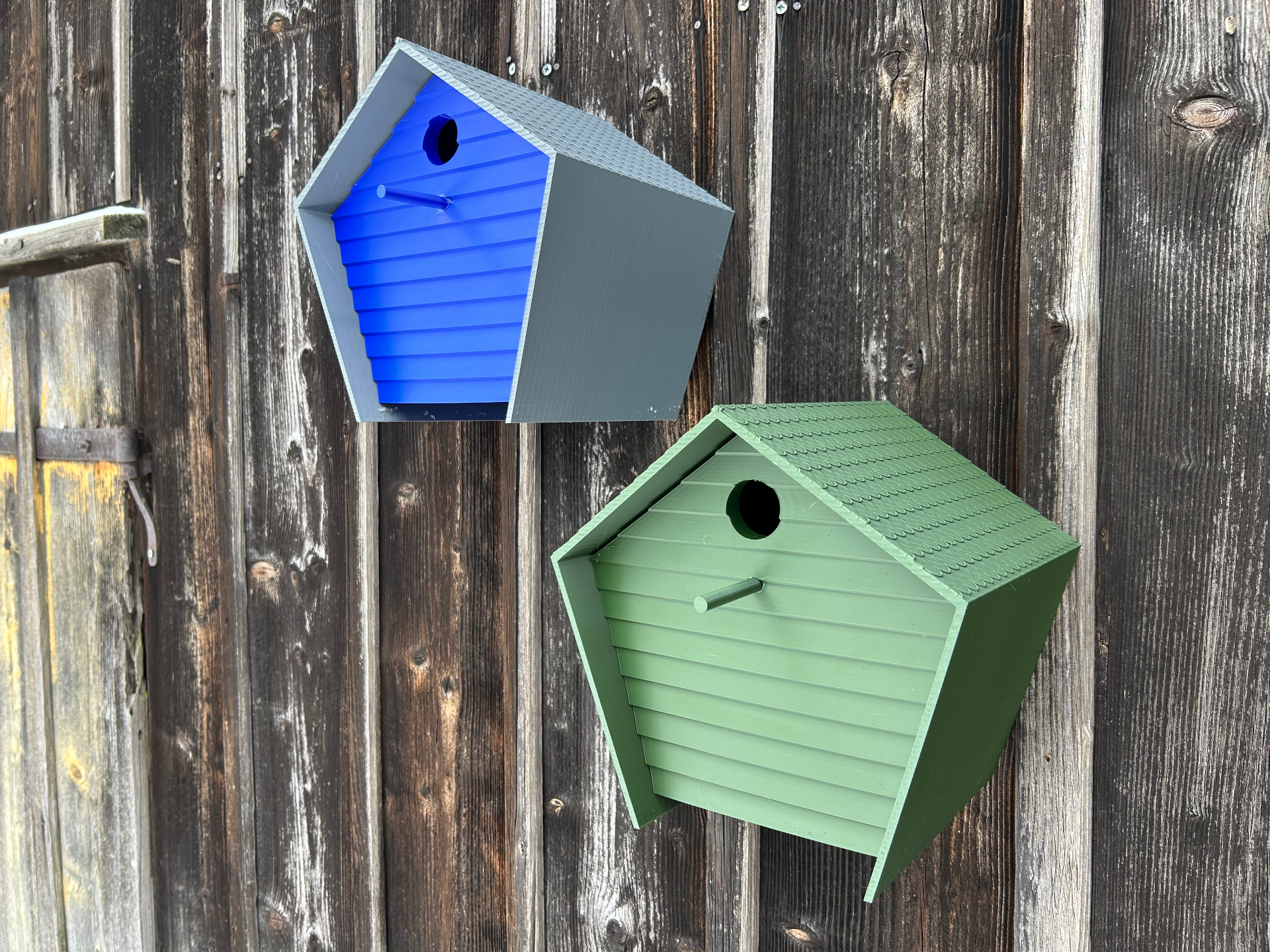 Birdhouse (Bird nesting box)
