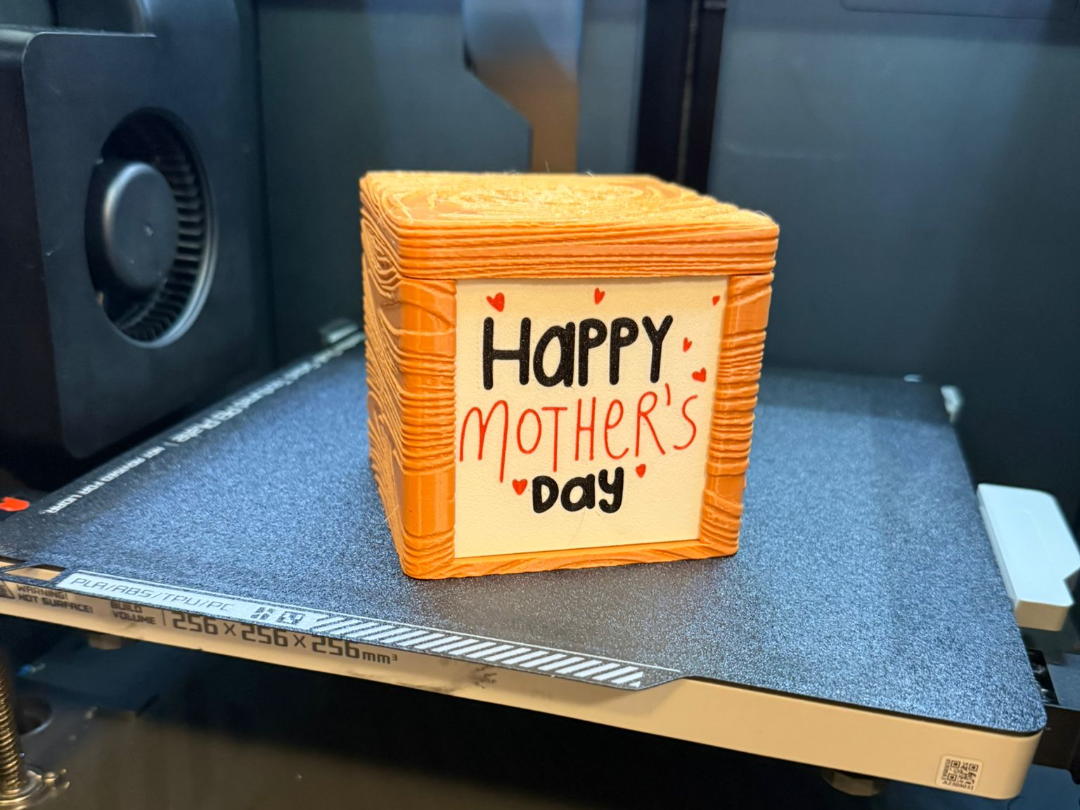 Mother’s Day Gift Box – Wooden Style