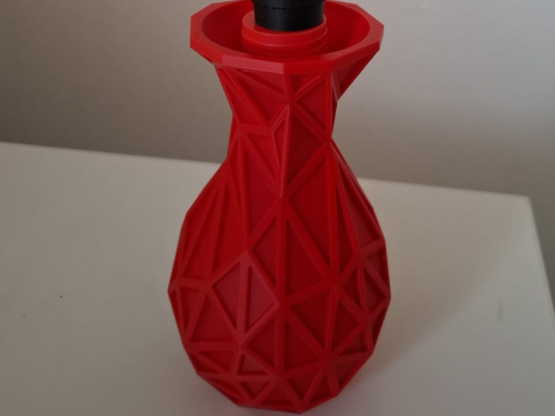 Lowpoly textured vase