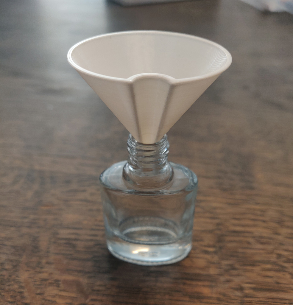 Scalable small and simple funnel