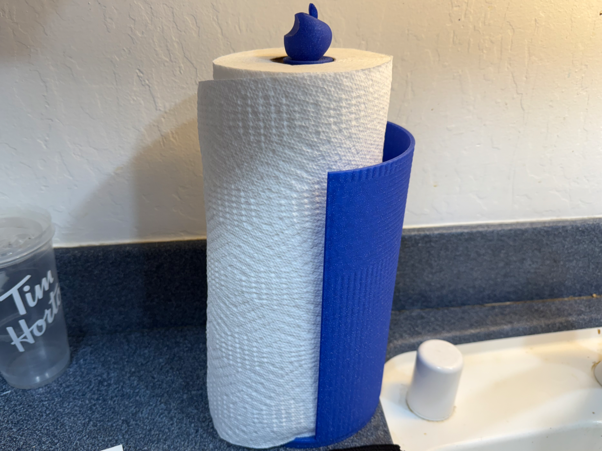 Splash-proof Paper Towel Holder