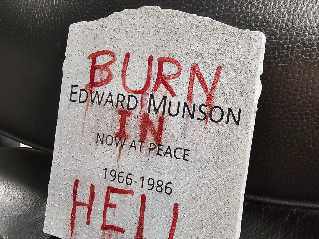 Stranger Things Eddie Munson's tombstone Season 5